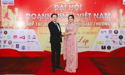 Công ty TNHH Thương Mại Vận Tải Xuất Nhập Khẩu Trung Tín - Top 20 doanh nghiệp xuất sắc năm 2023