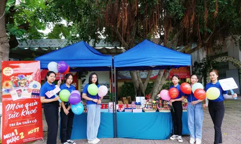 Nhộn nhịp với quầy hàng “trao sức khoẻ vàng” nhân dịp 20/11 của nhà Natunest