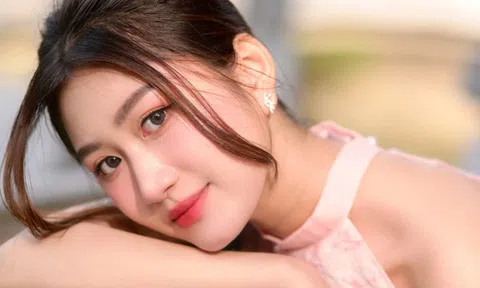 MC Khổng Diễm Quỳnh hóa “nàng thơ” xinh đẹp trong bộ ảnh du xuân