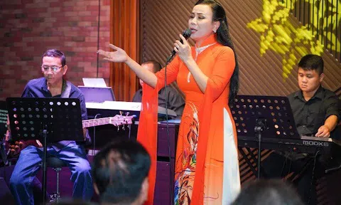 Mãn nhãn với đêm nhạc “Nếu đời không có anh” của ca sĩ hải ngoại Lily Thanh Huệ
