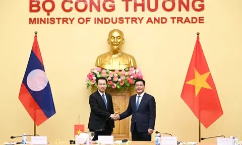Việt Nam – Lào tăng cường hợp tác phát triển năng lượng xuyên biên giới