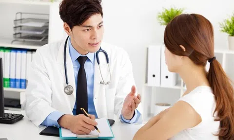 Tham khảo ChatGPT để chữa bệnh: Lợi bất cập hại