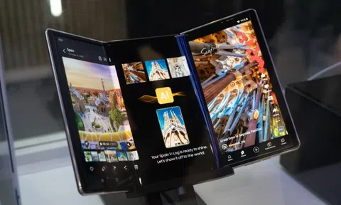 Điện thoại gập ba: Bước ngoặt mới của ngành Smartphone