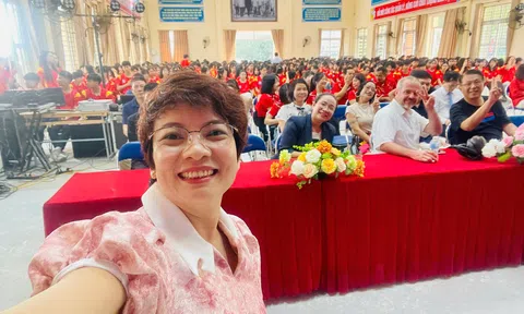 Viện KHGD Toàn cầu lan tỏa tinh thần học tập và hội nhập tại Trường Dân tộc Nội trú Hòa Bình