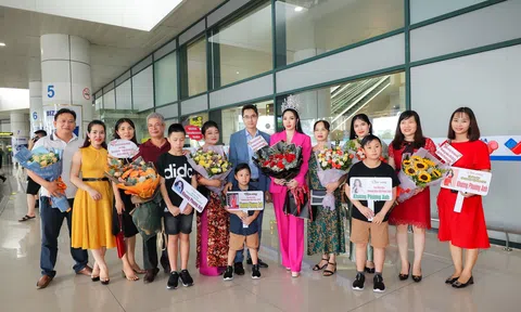 Hoa hậu Khương Phương Anh ngập tràn trong yêu thương ngày trở về