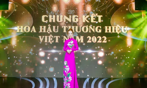 Doanh nhân Lương Thị Oanh - phá bỏ sự rụt rè nhút nhát để khẳng định bản thân tại chung kết Hoa hậu Thương hiệu Việt Nam 2022.
