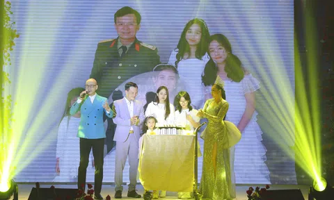 Ca sĩ Phan Đình Tùng đến Đà Lạt tham dự thank party của Hoa hậu Thiện nguyện Phạm Minh Phi