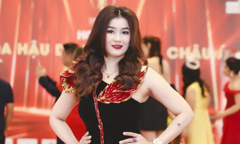 Người đẹp có làn da đẹp Võ Thị Thanh Thanh diện váy dạ hội đen huyền bí dự họp báo