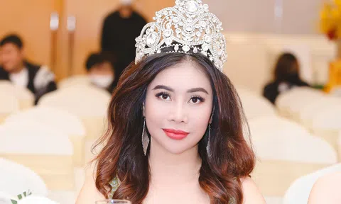 Hoa hậu Thiện nguyện Phạm Minh Phi thần thái đầy khí chất với vai trò giám khảo cuộc thi Hoa hậu Doanh nhân Châu Á Việt Nam 2022