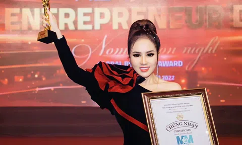 CEO - Á hậu Lê Thị Hồng Thắm được trao danh hiệu Top 3 Doanh nhân tiêu biểu ngành làm đẹp tại Global Business Awards 2022
