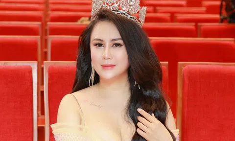 Hoa hậu Thiện nguyện Lý Kim Ngân nổi bật trên hàng ghế giám khảo đêm chung kết Hoa hậu Doanh nhân Châu Á Việt Nam 2022