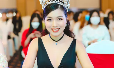 Hoa hậu Đỗ Thị Quỳnh khoe nhan sắc sang trọng tại bán kết Hoa hậu Doanh nhân Việt Nam 2023