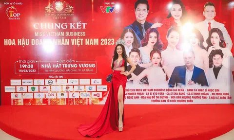 Hoa hậu Đỗ Thị Quỳnh xuất hiện với nhan sắc "không phải dạng vừa' tại đêm Chung kết Hoa hậu Doanh nhân Việt Nam 2023