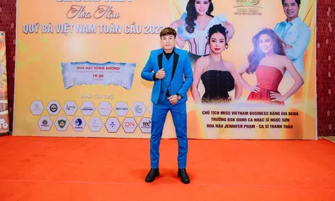 NTK Tommy Nguyễn tạo điểm nhấn cho chung kết Hoa hậu Quý bà Việt Nam Toàn cầu 2023