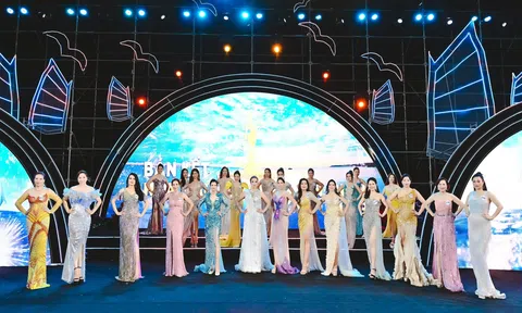 Các nhà thiết kế mang đến những bộ sưu tập ấn tượng tại Bán kết Hoa hậu Doanh nhân Biển 2023