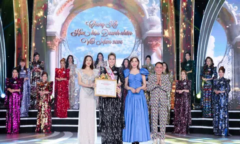 Doanh nhân Nguyễn Thị Diễm Hương xuất sắc dành được giải thưởng người đẹp áo dài Hoa hậu Doanh nhân Việt Nam 2024