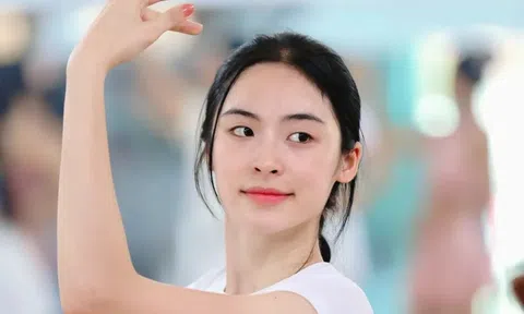Á hậu Vân Nhi: “Mỹ nhân mặt mộc” của Hoa hậu Việt Nam 2024, hành trình lan tỏa điều tốt đẹp