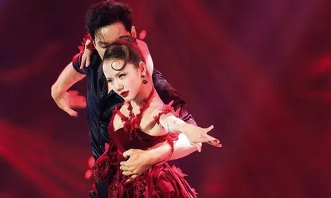 Phương Ly – Nữ ca sĩ đa sắc màu bứt phá trên sân khấu thực tế
