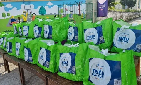 Triệu bữa cơm được quyên góp từ sức mạnh cộng đồng: yếu tố giúp toàn dân chiến thắng đại dịch