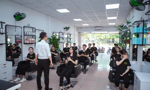 Thực hư chuyện dạy nghề tóc miễn phí - Nơi dạy nghề tóc chất lượng