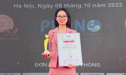 Diễn đàn Văn hóa Doanh Nhân Việt Nam vinh danh CEO Trần Thị Tươi - Công ty TNHH In và thương mại Tuệ Lâm