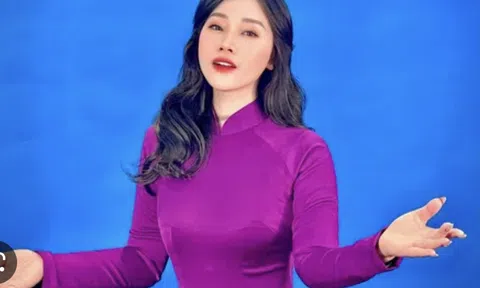 Nhớ NSƯT Tân Nhân qua ca khúc “Tiếng hát mẹ”