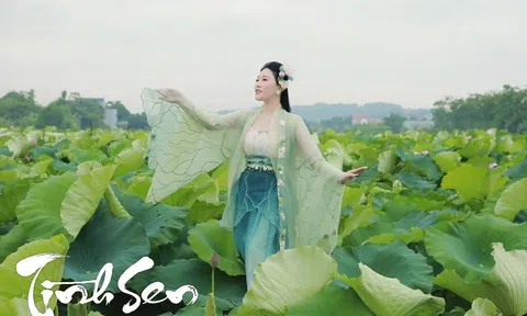 NSƯT Hương Giang lộng lẫy trong bộ ảnh "Tình Sen"