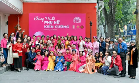 Ra mắt Dự án sách ảnh "Chúng tôi đó - Phụ nữ kiên cường"