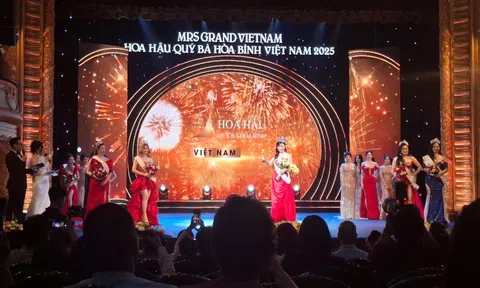 Nguyễn Thị Thưa đăng quang Hoa hậu Quý bà Hòa bình Việt Nam 2025