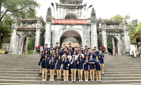 Trường THPT Lê Văn Thiêm: Nơi thanh xuân rực rỡ dưới ánh sáng "Together We Shine"
