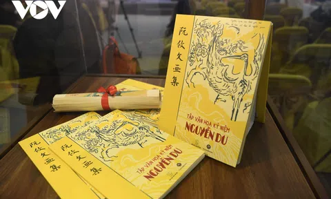 Ra mắt bộ sách Kiều đặc biệt kỷ niệm 200 năm ngày mất Đại thi hào Nguyễn Du