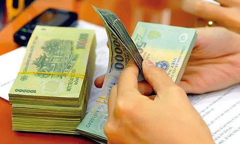 Ngân hàng đồng loạt giảm lãi suất huy động và cho vay