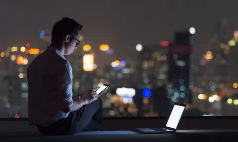 Nam giới trẻ hiện đại đừng để... “hại điện”