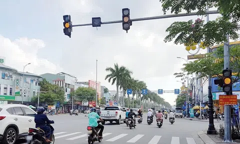 Từ 1/1, người điều khiển xe máy vượt đèn vàng bị phạt tới 1 triệu đồng