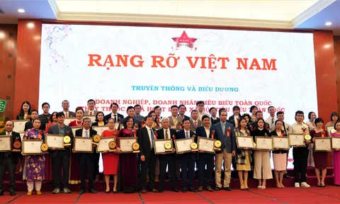 CHƯƠNG TRÌNH RẠNG RỠ VIỆT NAM NĂM 2020 – CHÀO MỪNG ĐẠI HỘI LẦN THỨ XIII CỦA ĐẢNG