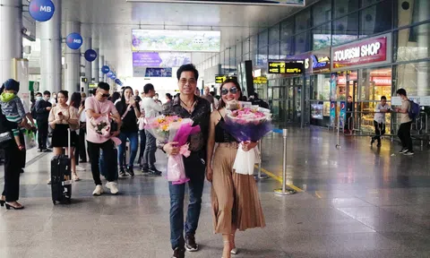 Danh ca Ngọc Sơn, ca sĩ Dương Ngọc Thái đến Đà Nẵng thăm Đặng Gia Bena