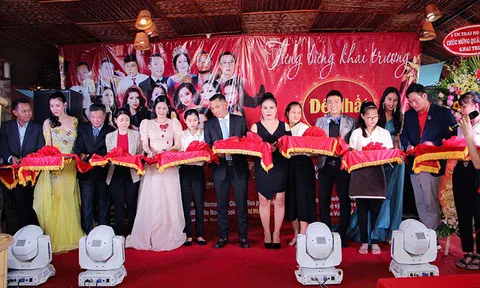 Diễn viên Trường Thịnh cùng các sao Việt rạng rỡ đến tham dự khai trương nhà hàng Đệ Nhất