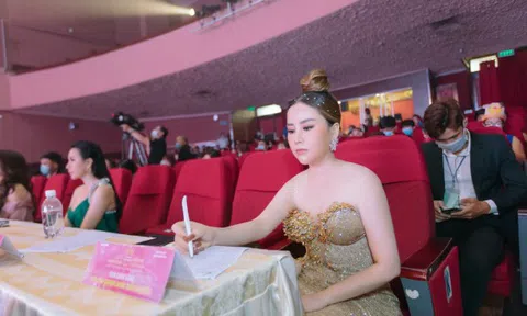 Hoa hậu Hoàng Thị Thảo Nguyên đảm nhận vai trò giám khảo trong đêm bán kết cuộc thi sắc đẹp