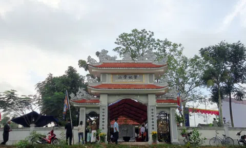 Viếng dinh Bà Chiêm Sơn