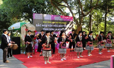 Trải nghiệm sắc màu văn hóa dân tộc Dao tại Sơn La