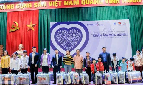 Quỹ từ thiện “Trái tim Danko” mang “Chăn ấm mùa đông” đến với bà con vùng khó khăn huyện Sông Lô (Vĩnh Phúc)