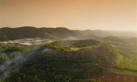 Vẻ đẹp kỳ vĩ của hệ thống hang động núi lửa dài nhất Đông Nam Á tại Công viên Địa chất Đắk Nông