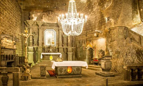Mỏ muối Wieliczka – Kho tàng nghệ thuật độc đáo