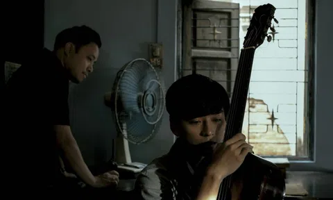 Clip hậu trường mới của "Mắt biếc" tiết lộ đạo diễn Victor Vũ còn khó tinh hơn cả lời đồn