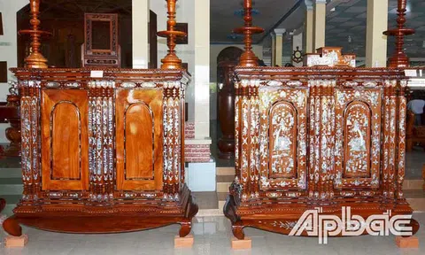 Tiền Giang: Nghệ thuật chơi tủ thờ của người dân vùng Gò Công