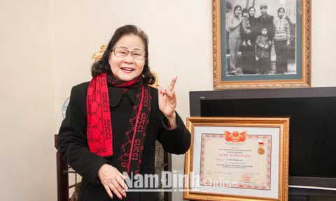 Nam Định: Nghệ sĩ Nhân dân Kim Liên - Giọng chèo "ngọt" mãi với thời gian