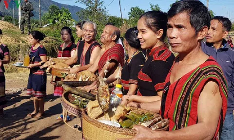 Thừa Thiên Huế: Lễ hội Aza Koonh trở thành di sản văn hóa phi vật thể cấp quốc gia
