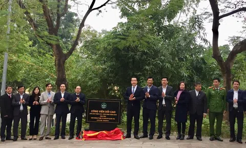 Vĩnh Phúc: Gắn biển 3 công trình chào mừng kỷ niệm 120 năm đô thị Vĩnh Yên