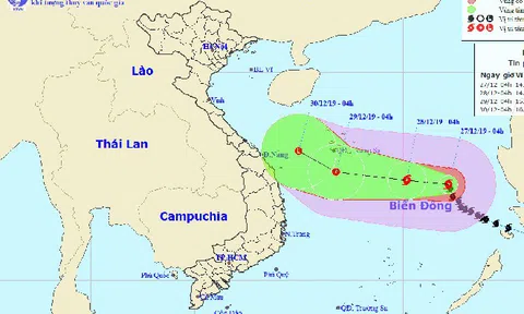 Bão số 8 mạnh cấp 12, Bắc Bộ và Trung Bộ có mưa, trời rét, Nam Bộ ngyaf nắng, đêm không mưa