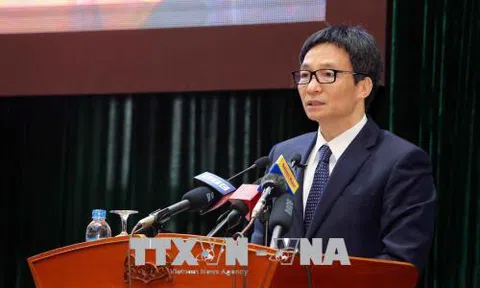 Phó Thủ tướng Vũ Đức Đam dự Tết sum vầy và trao quà cho công nhân lao động